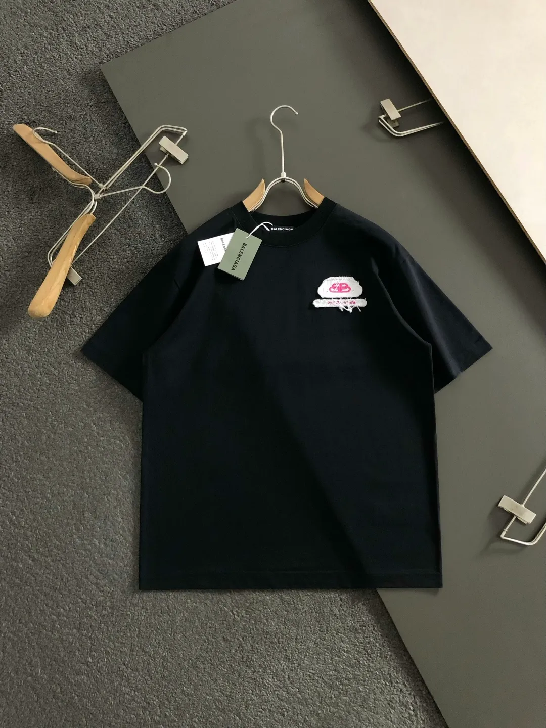 BA* S-XXl 2026 ， ， logo ， ， 。 ， ， ， 。 ， ， 。 ， ， T look， ， ， 。 In Stock